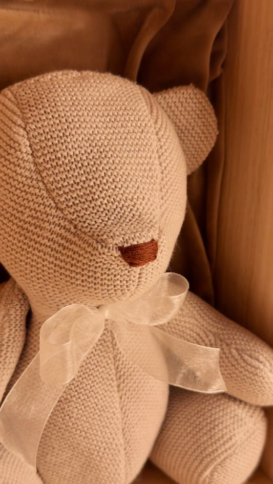 Oso de Recuerdo — Hecho a Mano con la Ropita de tu Bebé