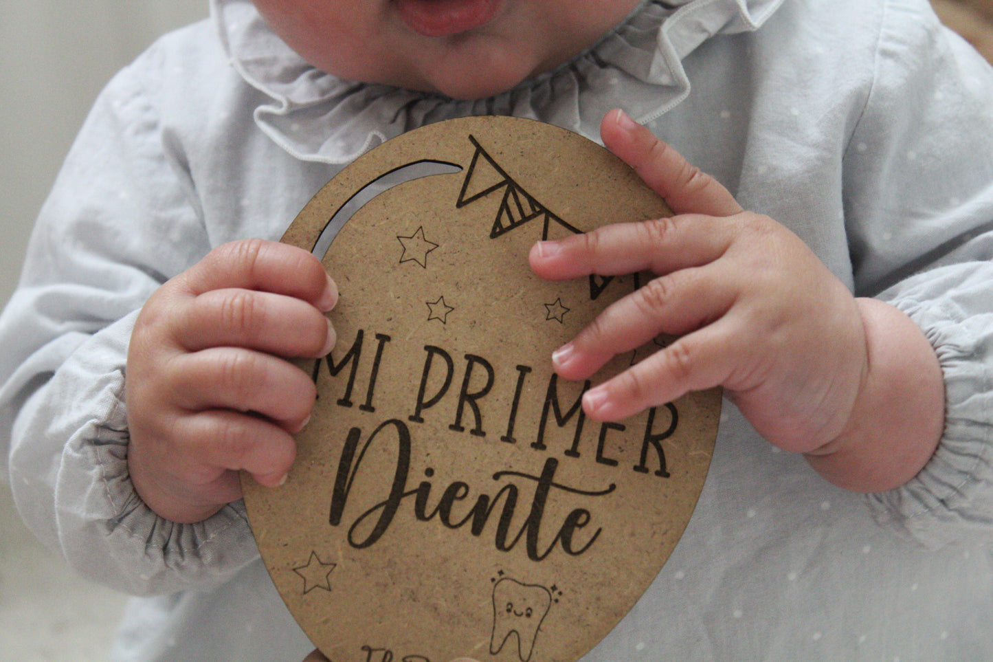 Placa grabada con Mi primera Navidad y Mi primer diente, ideal para recuerdos del bebé